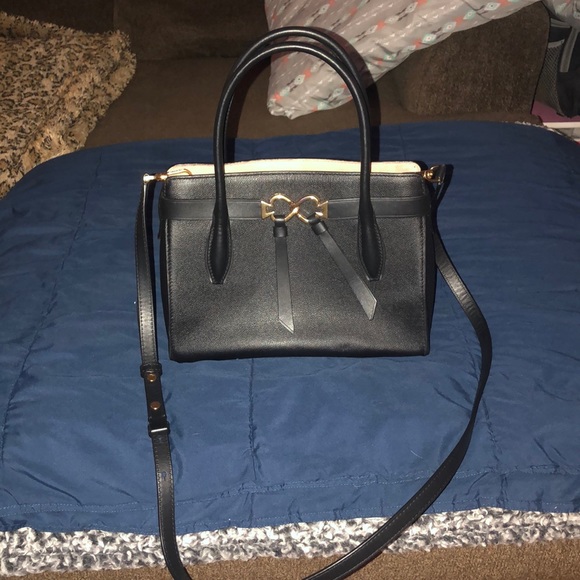 Kate spade black crossbody bag. - Picture 1 of 6